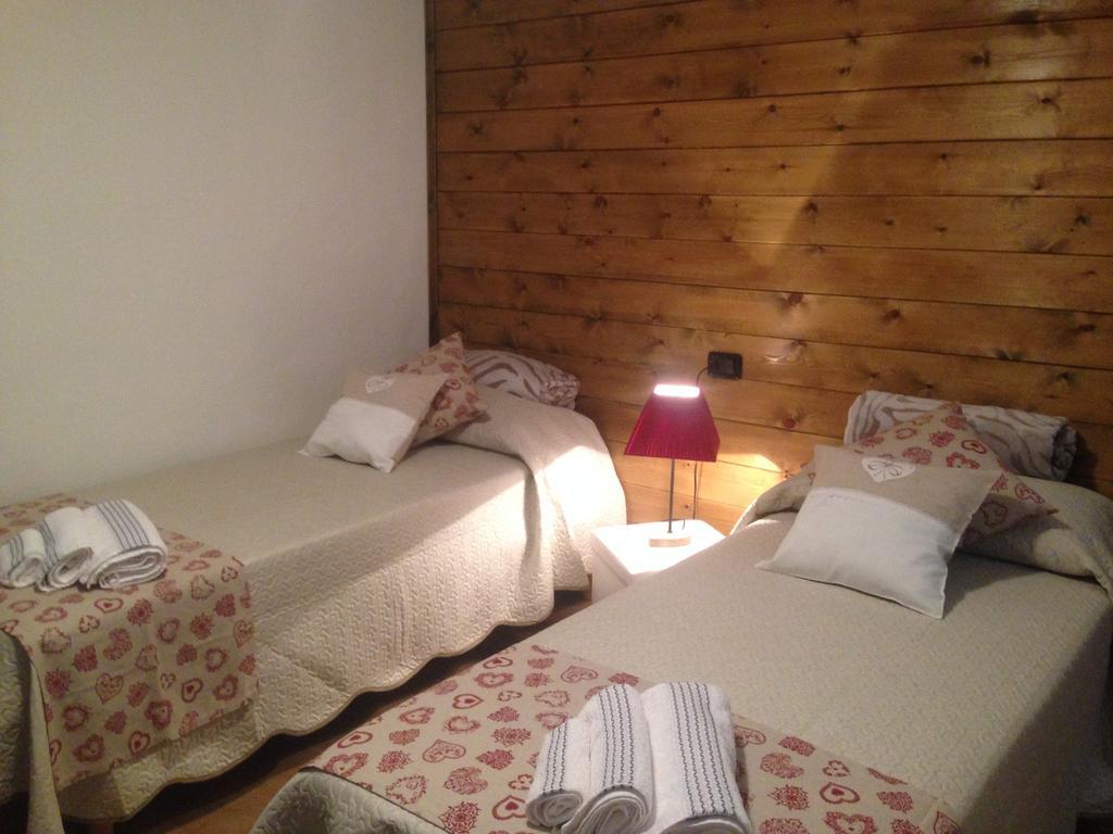 Maison Des Challant Challand Saint Victor Bagian luar foto