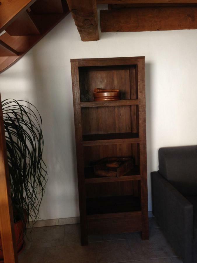 Maison Des Challant Challand Saint Victor Ruang foto